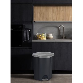 CURVER TRIO PEDAL BIN 40L Kosz na śmieci potrójny 47,8 x 39,4 x 59,2 cm czarny 03942-26