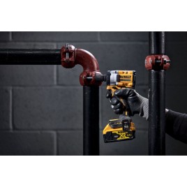 DeWALT DCF923N Klucz udarowy 3/8“ (406Nm/18V/bez aku)