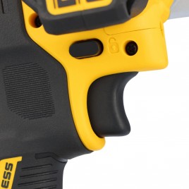 DeWALT DCM200NT Akumulatorowa szlifierka taśmowa XR (18V/bez aku) T-stak