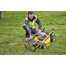 DeWALT DCMW564P2 Aku kosiarka 48 cm XR (2x18V/2x5,0Ah)